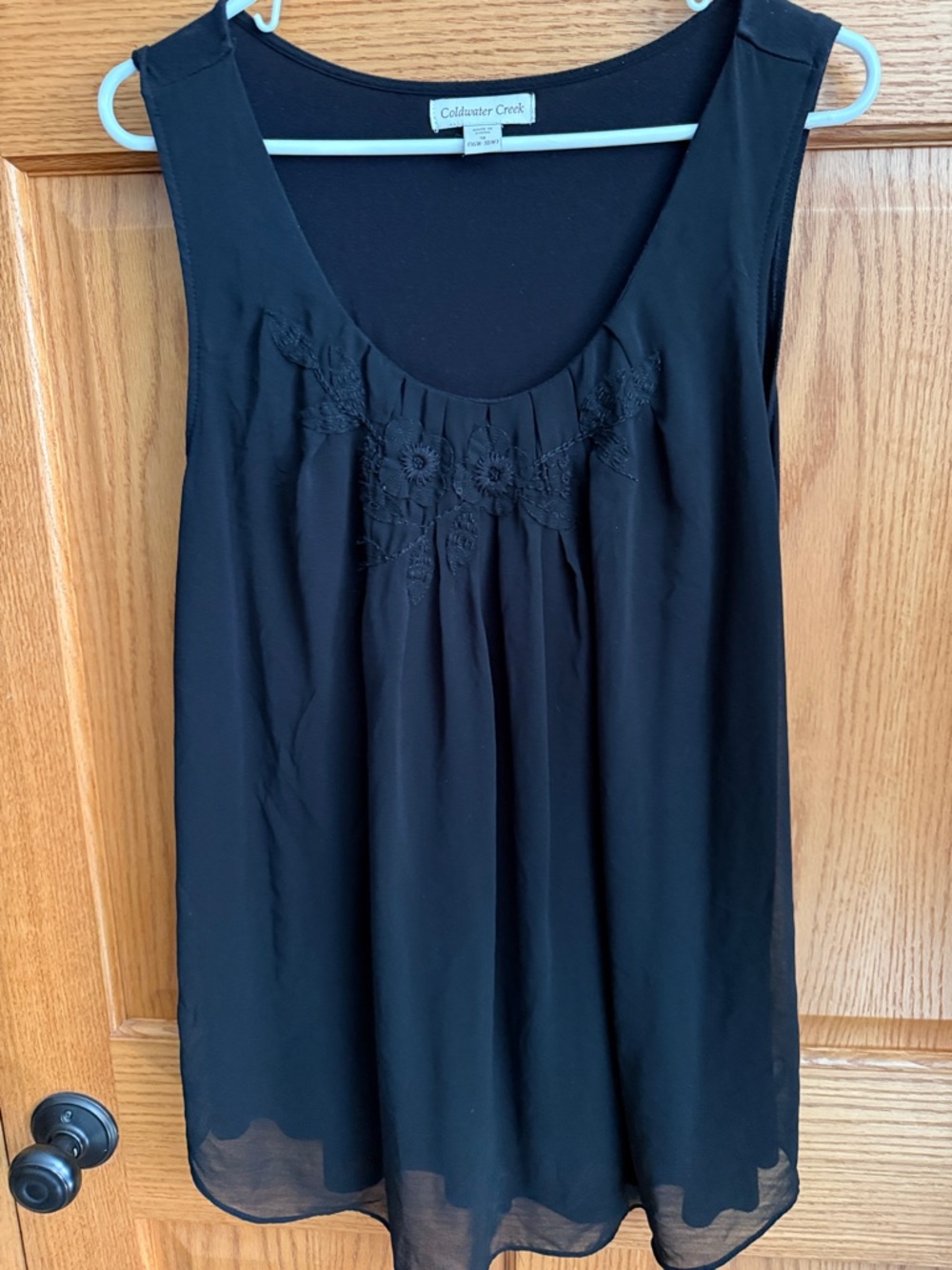 Coldwater Creek Black Sleeveless Floral-Embroidered Scoop Tank